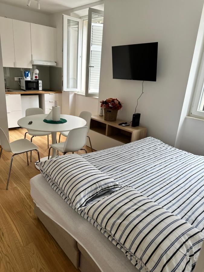 Old Town Apolon Luxury Apartment Split Bagian luar foto